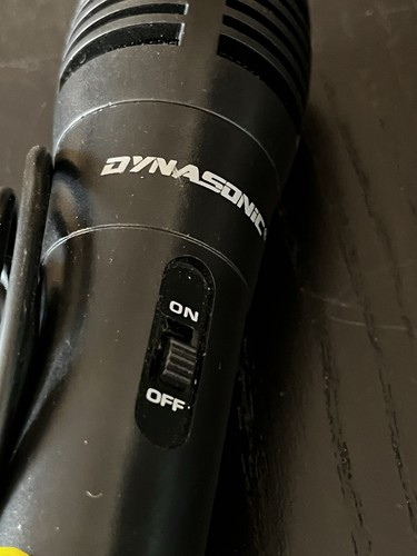 Dynastic microphone with - microphone, on